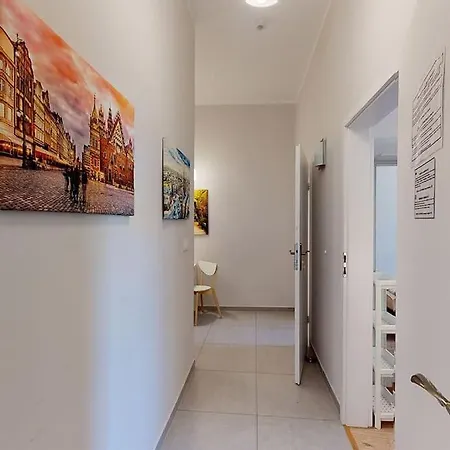 Z Apart Next To Town Hall - Rynek 42- 3 - 6 People 브로츠와프